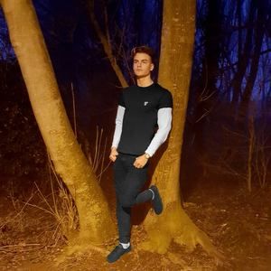 Meet your Posher, Robert